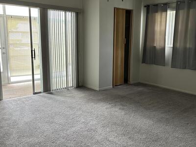 21 Lake Vista Trail, Port Saint Lucie, FL 34952