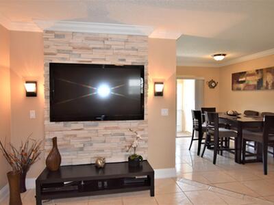 5064 Michigan Avenue, West Palm Beach, FL 33415