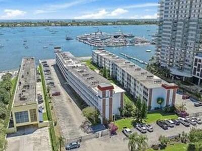 4500 N Flagler Drive