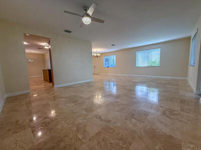 122 NW Gardner Street, Boca Raton, FL 33432