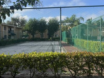 6031 N 10th Avenue, Greenacres, FL 33463