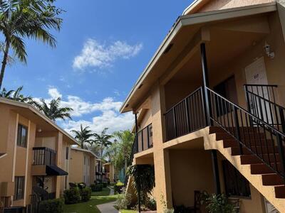 6031 N 10th Avenue, Greenacres, FL 33463