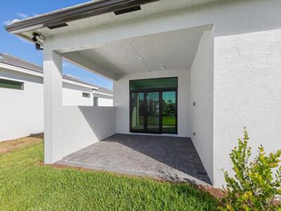 116 SE Cortile Enza, Port Saint Lucie, FL 34952