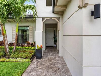 2909 Gin Berry Way, West Palm Beach, FL 33401