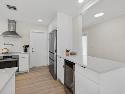 802 Mallard Drive, Delray Beach, FL 33444