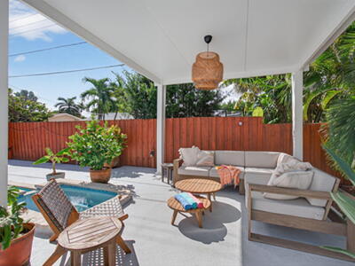 802 Mallard Drive, Delray Beach, FL 33444