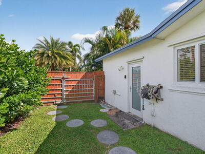 802 Mallard Drive, Delray Beach, FL 33444