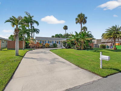 802 Mallard Drive, Delray Beach, FL 33444