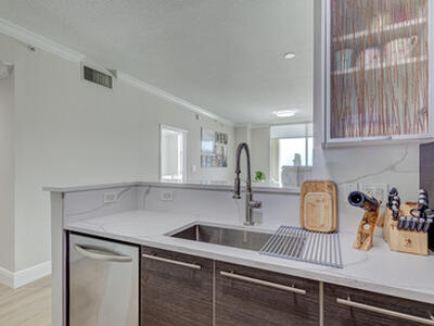 550 Okeechobee Boulevard, West Palm Beach, FL 33401