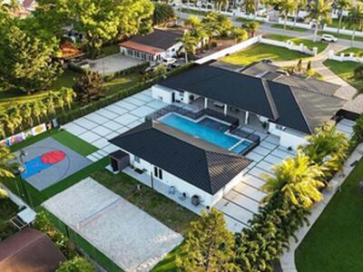 365 NW 132 Avenue, Miami, FL 33182