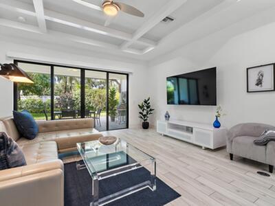 2908 Gin Berry Way, West Palm Beach, FL 33401