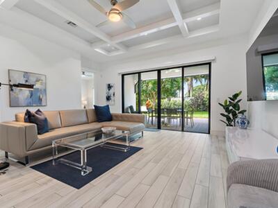 2908 Gin Berry Way, West Palm Beach, FL 33401