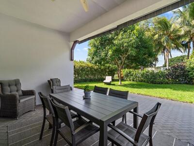 2908 Gin Berry Way, West Palm Beach, FL 33401