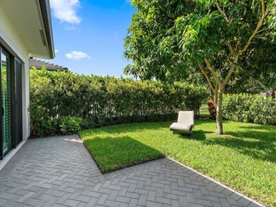 2908 Gin Berry Way, West Palm Beach, FL 33401