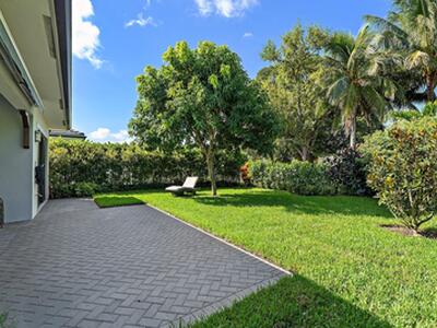 2908 Gin Berry Way, West Palm Beach, FL 33401