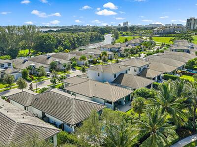 2908 Gin Berry Way, West Palm Beach, FL 33401