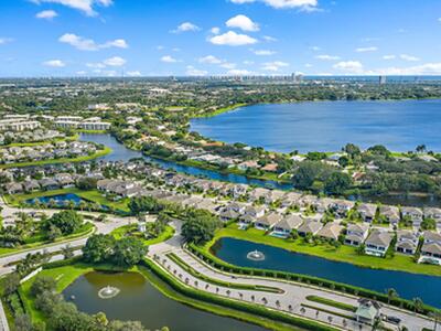 2908 Gin Berry Way, West Palm Beach, FL 33401