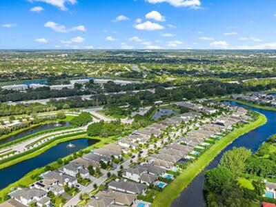 2908 Gin Berry Way, West Palm Beach, FL 33401