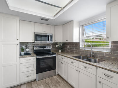 410 NE 17th Avenue, Boynton Beach, FL 33435