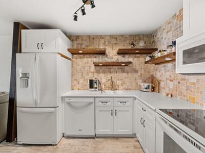 100 Shore Court, North Palm Beach, FL 33408