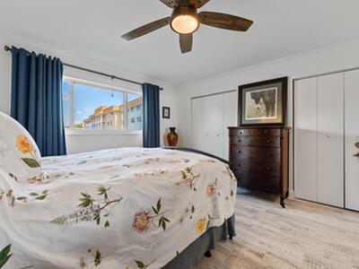 100 Shore Court, North Palm Beach, FL 33408