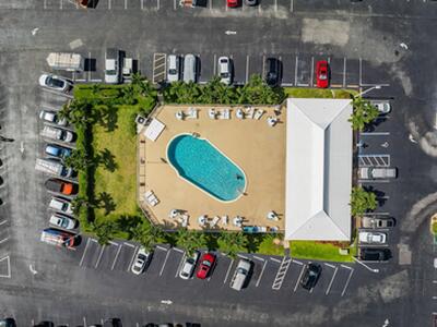 100 Shore Court, North Palm Beach, FL 33408