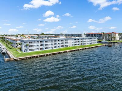 100 Shore Court, North Palm Beach, FL 33408