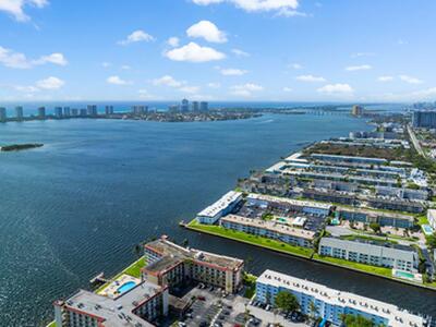 100 Shore Court, North Palm Beach, FL 33408