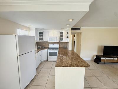 301 Seville M, Delray Beach, FL 33446