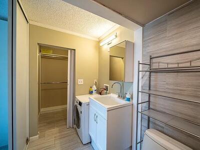 718 Executive Center Drive, West Palm Beach, FL 33401