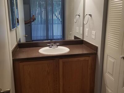 718 Executive Center Drive, West Palm Beach, FL 33401