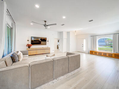 1853 Shower Tree Way, Wellington, FL 33414