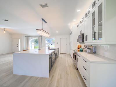 1853 Shower Tree Way, Wellington, FL 33414