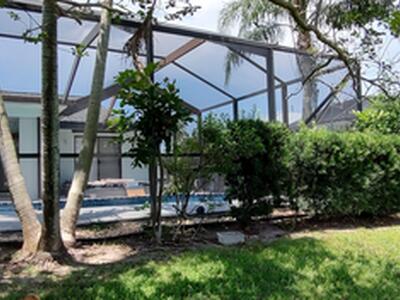 1132 SE Oriental Avenue, Port Saint Lucie, FL 34952
