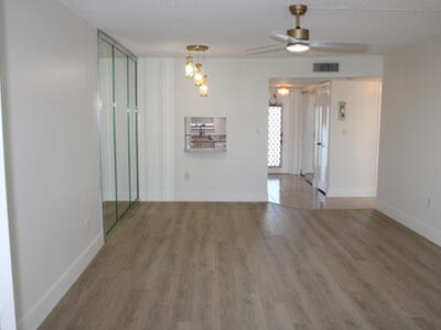 8130 Sunrise Lakes Boulevard, Sunrise, FL 33322