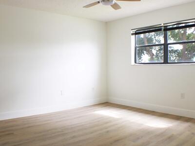 8130 Sunrise Lakes Boulevard, Sunrise, FL 33322