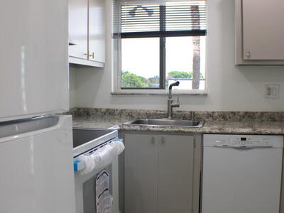 8130 Sunrise Lakes Boulevard, Sunrise, FL 33322