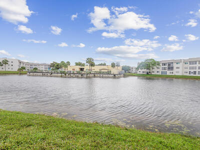 8130 Sunrise Lakes Boulevard, Sunrise, FL 33322