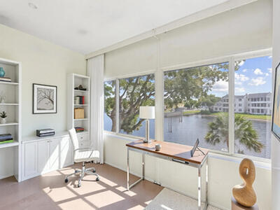 8130 Sunrise Lakes Boulevard, Sunrise, FL 33322