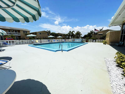 2111 NE 1st Court, Boynton Beach, FL 33435