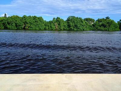 3 Colonial Club Drive, Boynton Beach, FL 33435