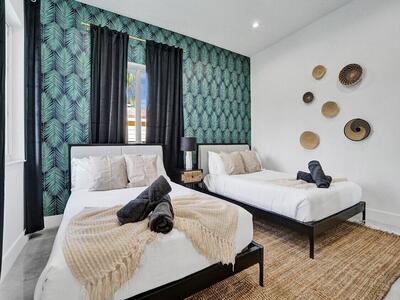 1220 NE 15th Avenue, Fort Lauderdale, FL 33304