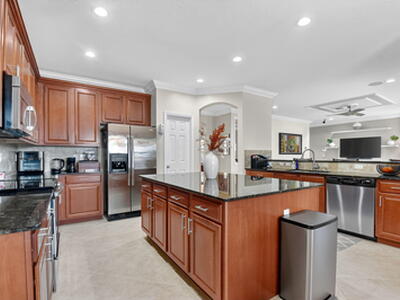 10591 Longleaf Lane, Wellington, FL 33414