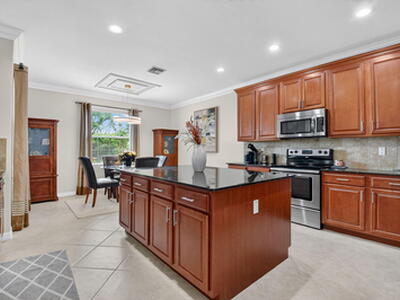 10591 Longleaf Lane, Wellington, FL 33414