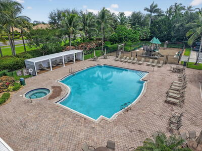 10591 Longleaf Lane, Wellington, FL 33414