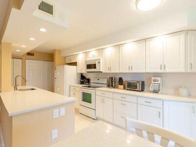 110 Half Moon Circle, Hypoluxo, FL 33462