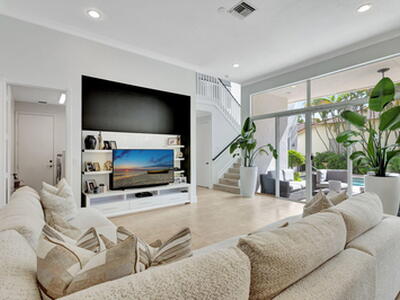 193 Sedona Way, Palm Beach Gardens, FL 33418