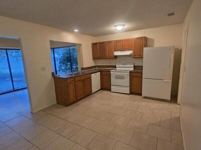 1917 SE Burgundy Lane, Port Saint Lucie, FL 34952