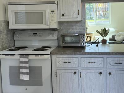 2616 Garden Drive N, Lake Worth, FL 33461