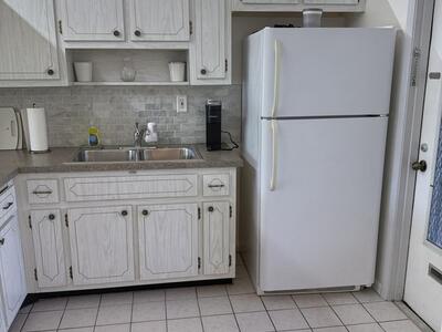 2616 Garden Drive N, Lake Worth, FL 33461